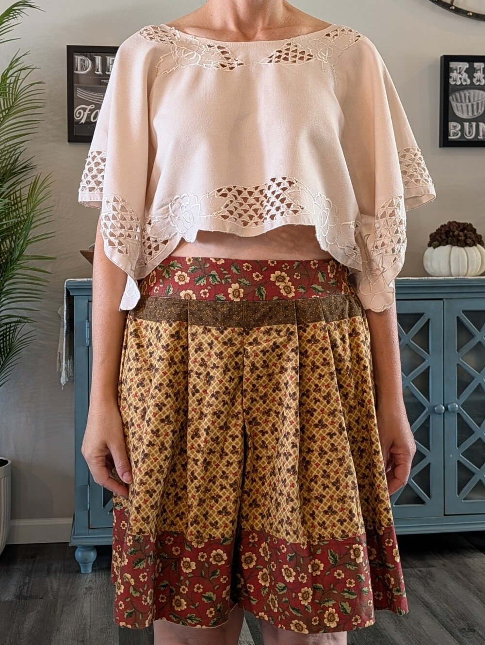 ooak SHORTS made from a VINTAGE BEDSPREAD M